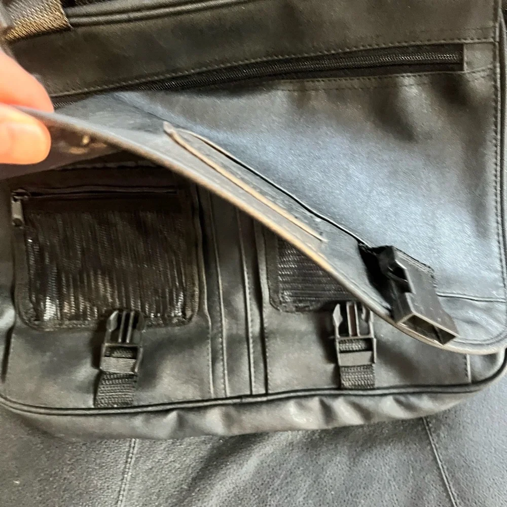 Renwick-Men's - Black- Soft Leather Briefcase-Multiple Compartments